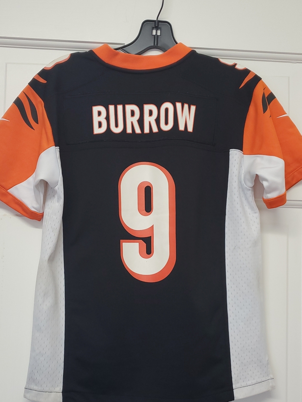 NIKE JOE BURROW/ Cincinnati Bengals Jersey Youth Medium